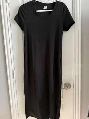 NWOT Real Essentials Ribbed Knit Short Sleeve Side Slit Midi Dress L